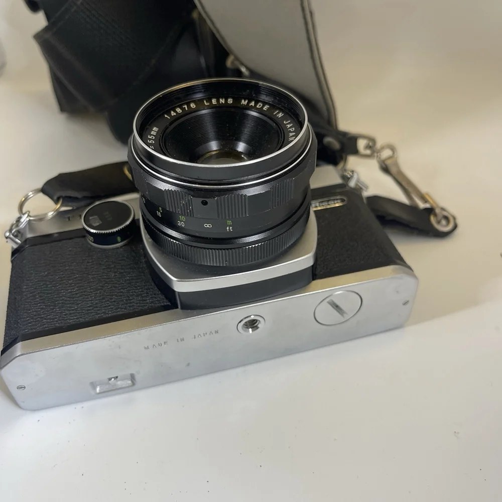 Ricoh Singlex TLS Vintage SLR Film Camera w/ 50mm 2.8 Auto Rikenon Lens Untested